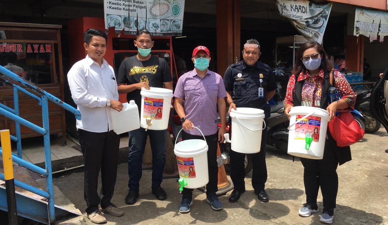 Ember Cuci Tangan Bergambar Politisi PSI Disebar di Lima Pasar