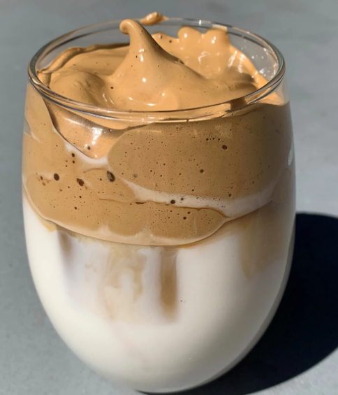 Ini Cara Membuat Dalgona Coffee di Rumah