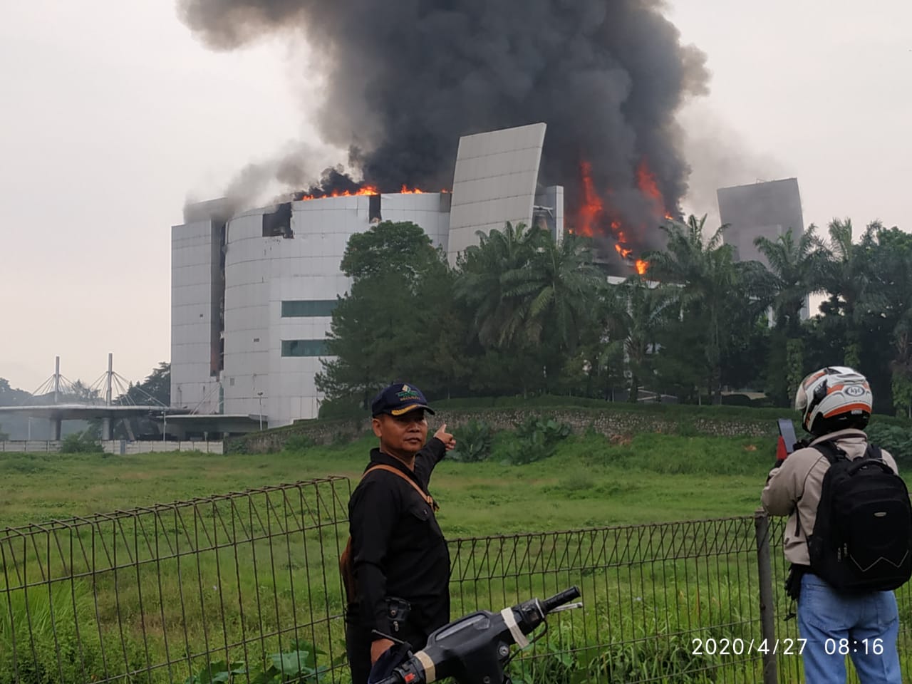 Gereja Christ Cathedral di Serpong Terbakar