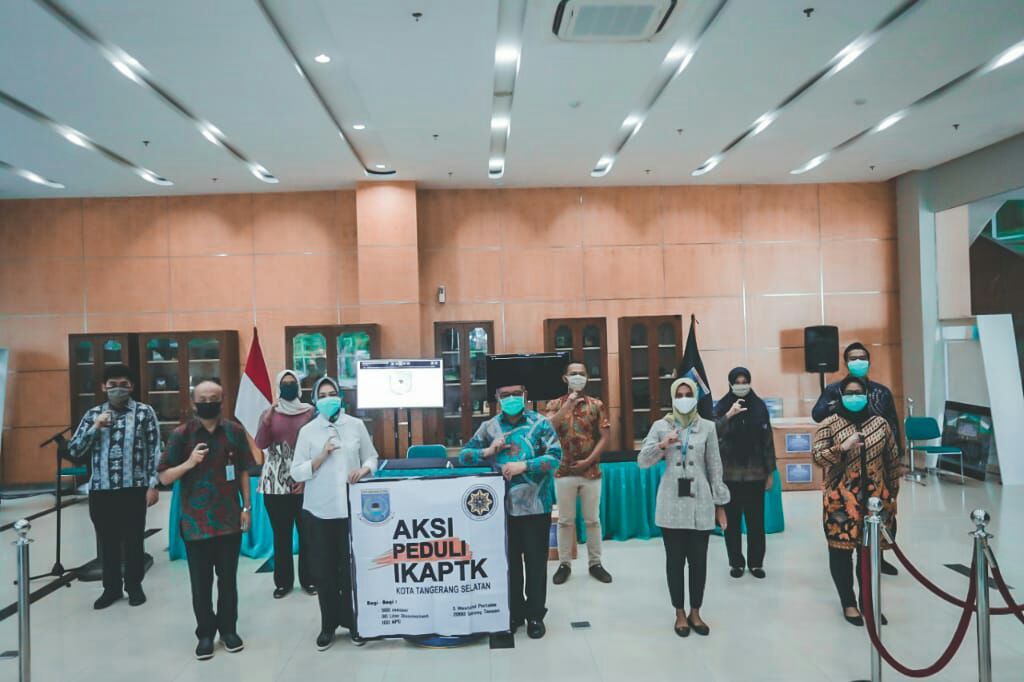 IKAPTK Kota Tangsel Beri Bantuan Penanganan Covid-19