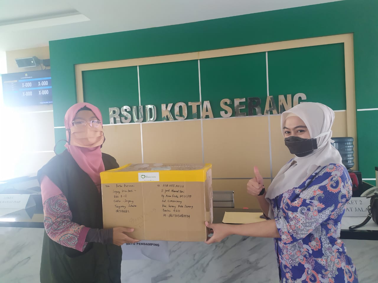 NPS Foundation dan Bank Sampah Digital Bagikan APD untuk Puskemas dan RS