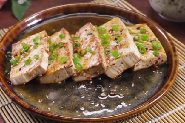 Tahu Panggang Wijen Pedas Menu Alternatif untuk Makan Siang