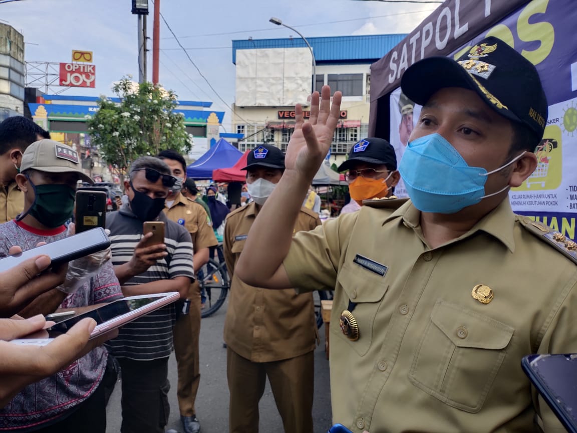 Walikota Arief : PSBB Fokus Awasi Pasar dan Tempat Keramaian