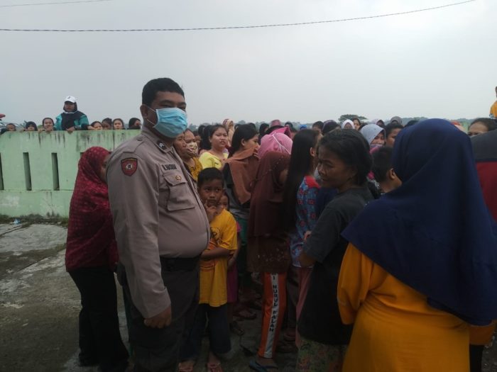 Kesal Tak Kebagian BST, Warga Kabupaten Serang 'Serbu' Kantor Desa
