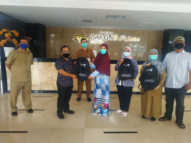 Barekraf Pasok Vitamin Untuk Tenaga Kesehatan Kota Tangerang