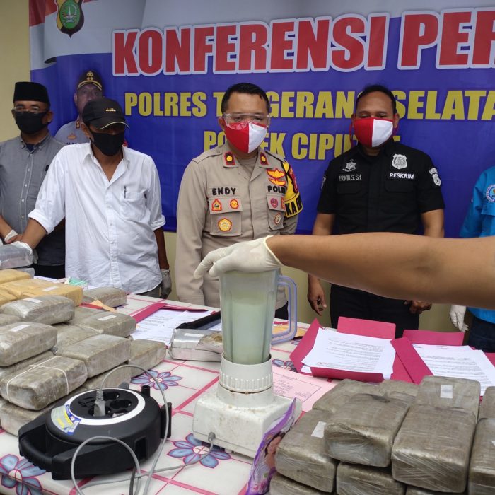 Polsek Ciputat Musnahkan 100 Gram Sabu