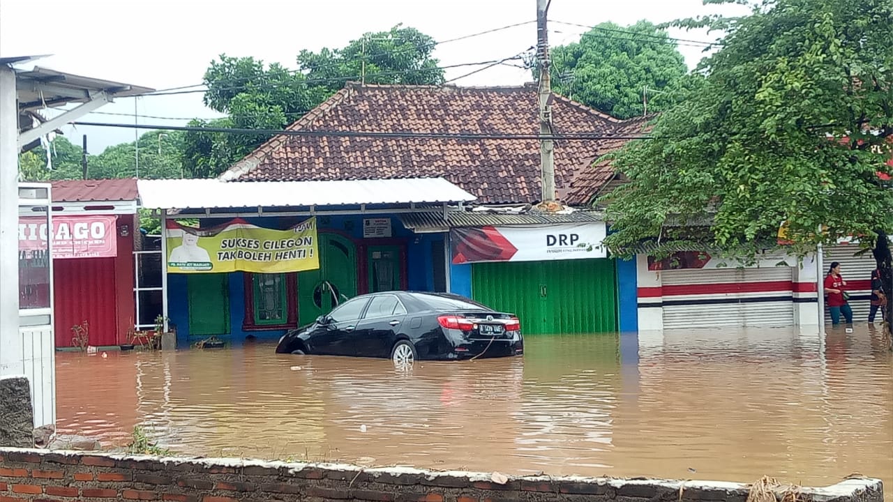 Diguyur Hujan Deras, Kota Cilegon Dikepung Banjir