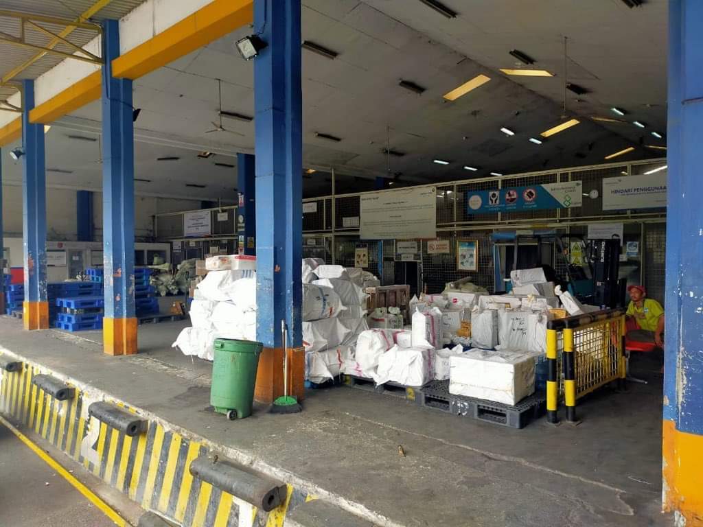 Bandara Soetta Jadi Titik Pusat Kedatangan Bantuan untuk Covid-19