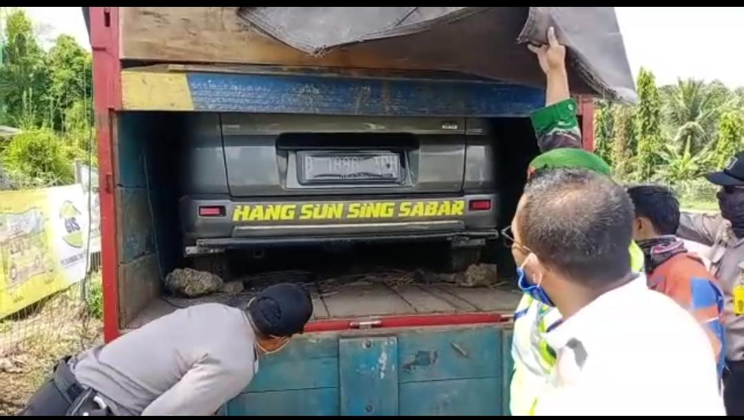 Maksa Mudik, Polda Banten Dapati Mobil Pribadi Diangkut Truk