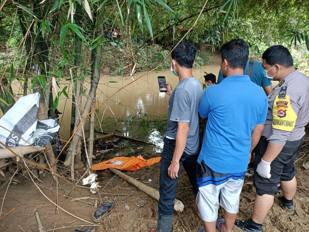 Warga Serang Digegerkan Mayat Mengambang di Sungai Cibeureum