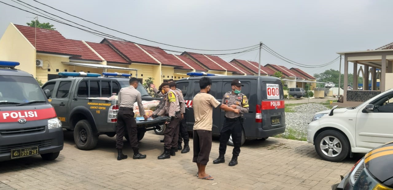 Polres Serang Distribusikan Bantuan Beras Door to Door