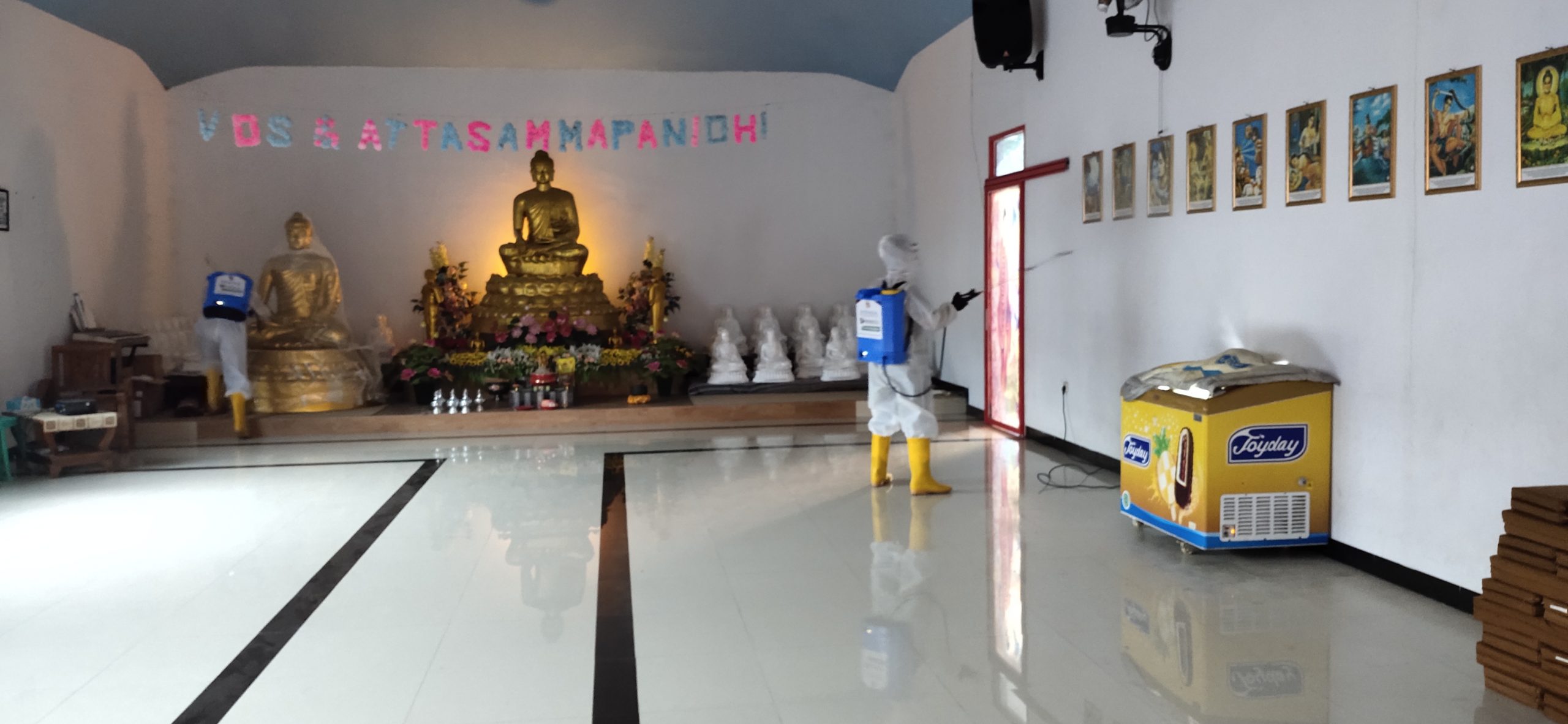 Tempat Ibadah dan Rumah Warga di Pondok Aren Disemprot Disinfektan