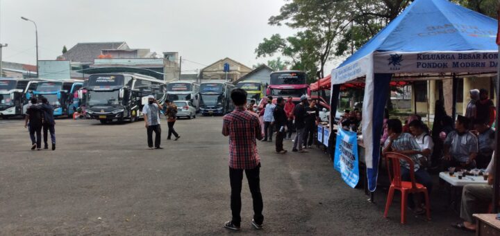 Jelang New Normal, Ratusan Santri Gontor Diberangkatkan Kembali ke Pondok