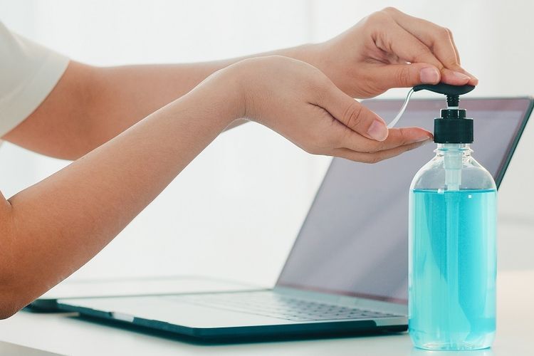 Perhatikan Cara Gunakan Hand Sanitizer yang Benar