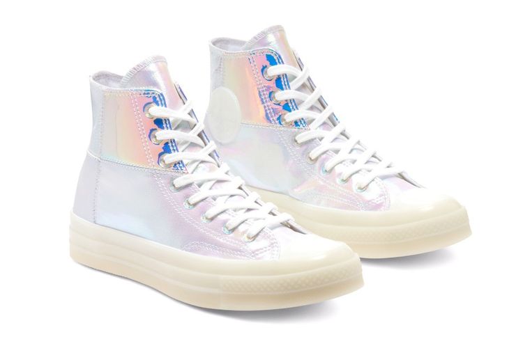 Melongok Desain Ulang Converse Chuck Taylor Glowing