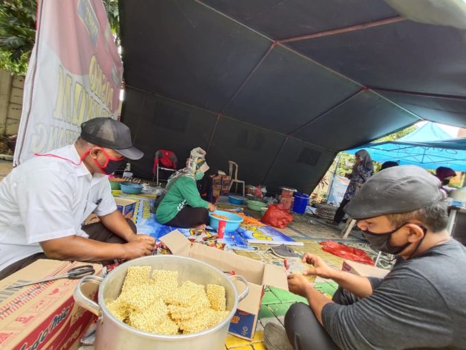 Patut Dicontoh! Warga Pinang Dirikan Dapur Umum Bagi Terrdampak Covid-19
