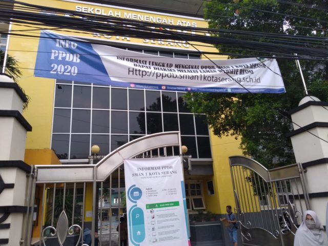 Pastikan PPDB Online Berjaln Lancar, DPRD Banten Sidak ke SMAN 1 Kota Serang
