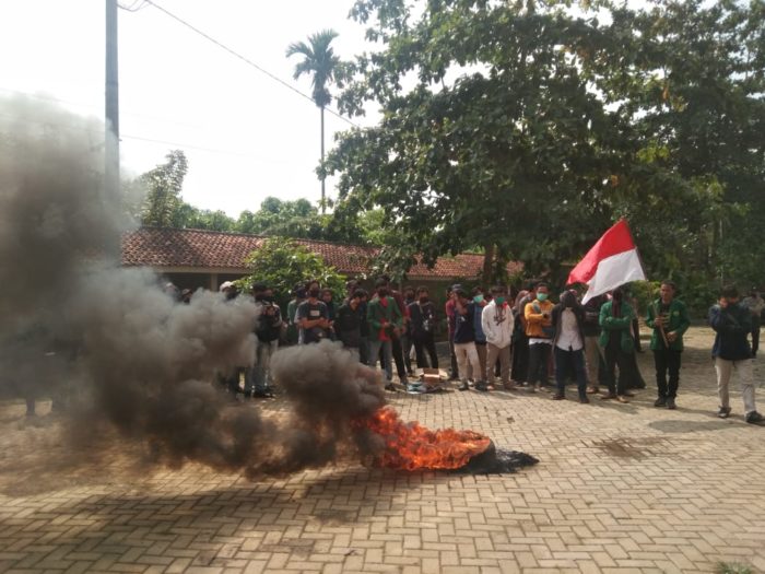 Anggap Manajemen Kampus UNMA Amburadul, Mahasiswa Tuntut Petinggi Kampus Dipecat