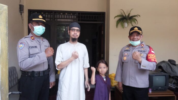 Mantan Napi Teroris di Pamulang Diberi Bantuan Sosial
