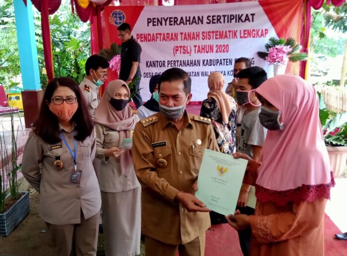BPN Banten Bagikan 200 Sertifikat di Kota Serang