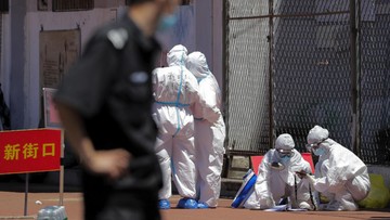 China Diteror Virus Corona Gelombang Kedua 2 169