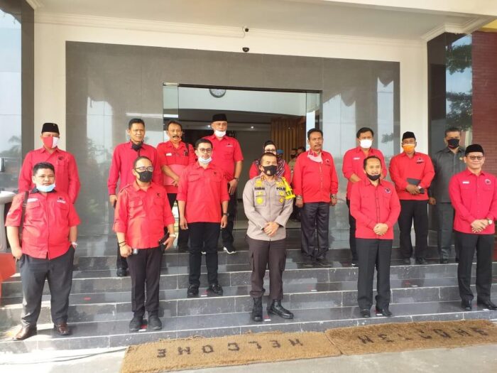 Petinggi PDI P Banten Sambangi Mapolda, Ada Apa?