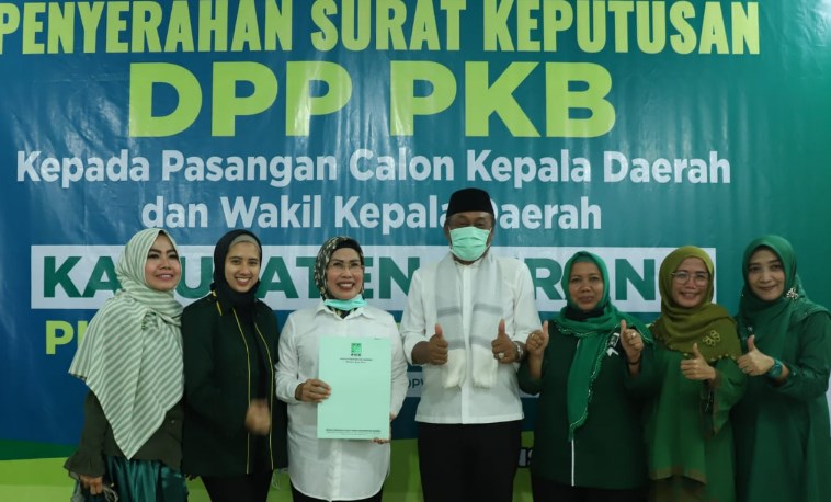 Sembilan Partai Usung Tatu Panji