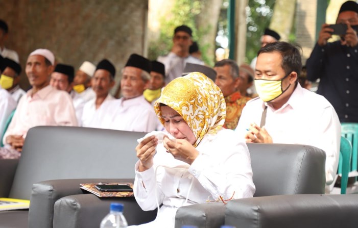 Ratu Tatu Chasanah Kunjungi Pesantren Subulussalam